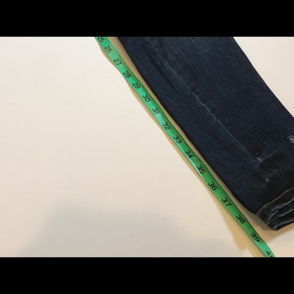 Distressed skinny jeans - Picture 4 of 8